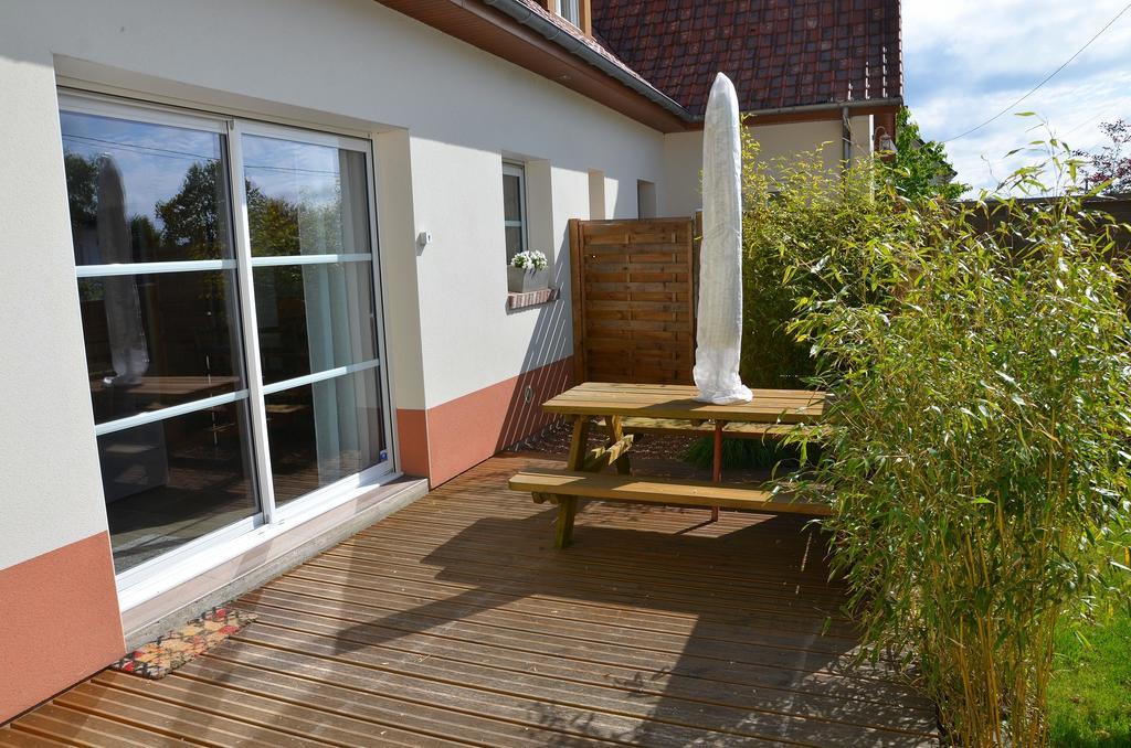 Whitley Cottage Condette Экстерьер фото