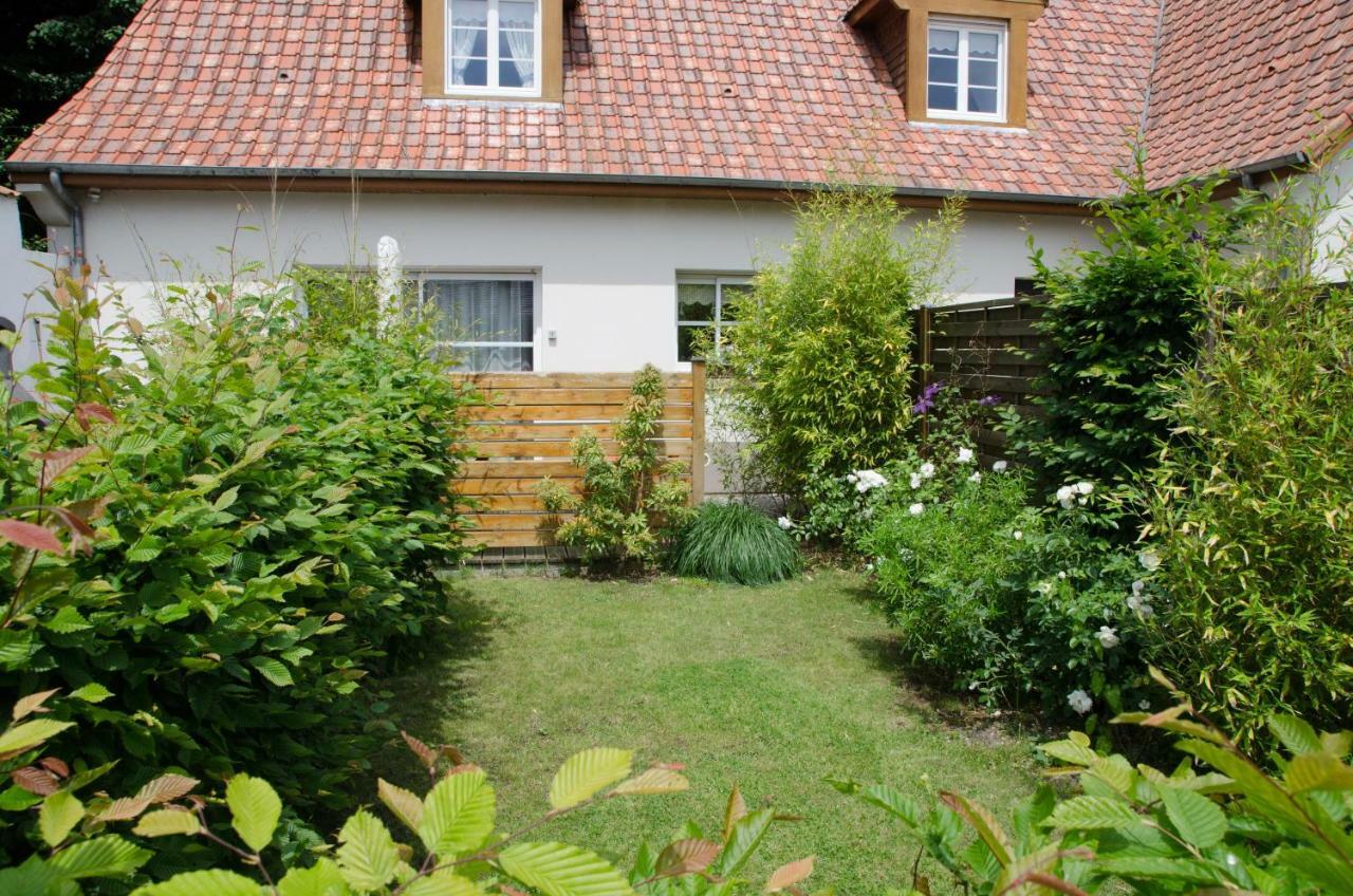 Whitley Cottage Condette Экстерьер фото