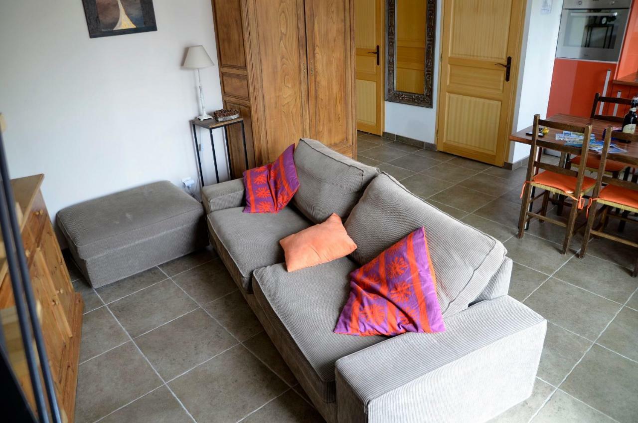 Whitley Cottage Condette Экстерьер фото